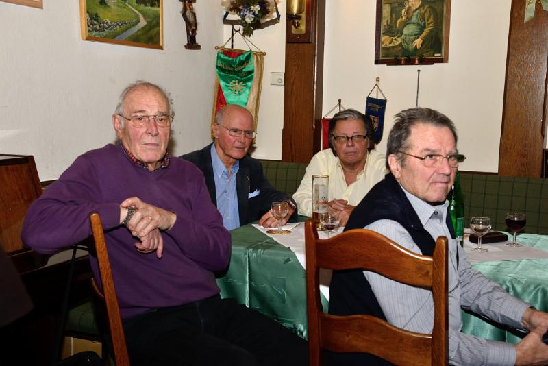 zrsen_140114_17.jpg - Neues Lokal